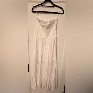 Chic Strapless White Dress